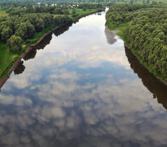 Облака в реке