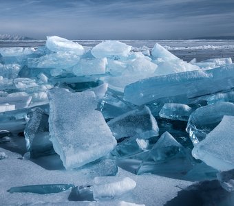 Ледяной Байкал