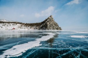 Частный туристический самолет незаконно приземлился на лед Байкала