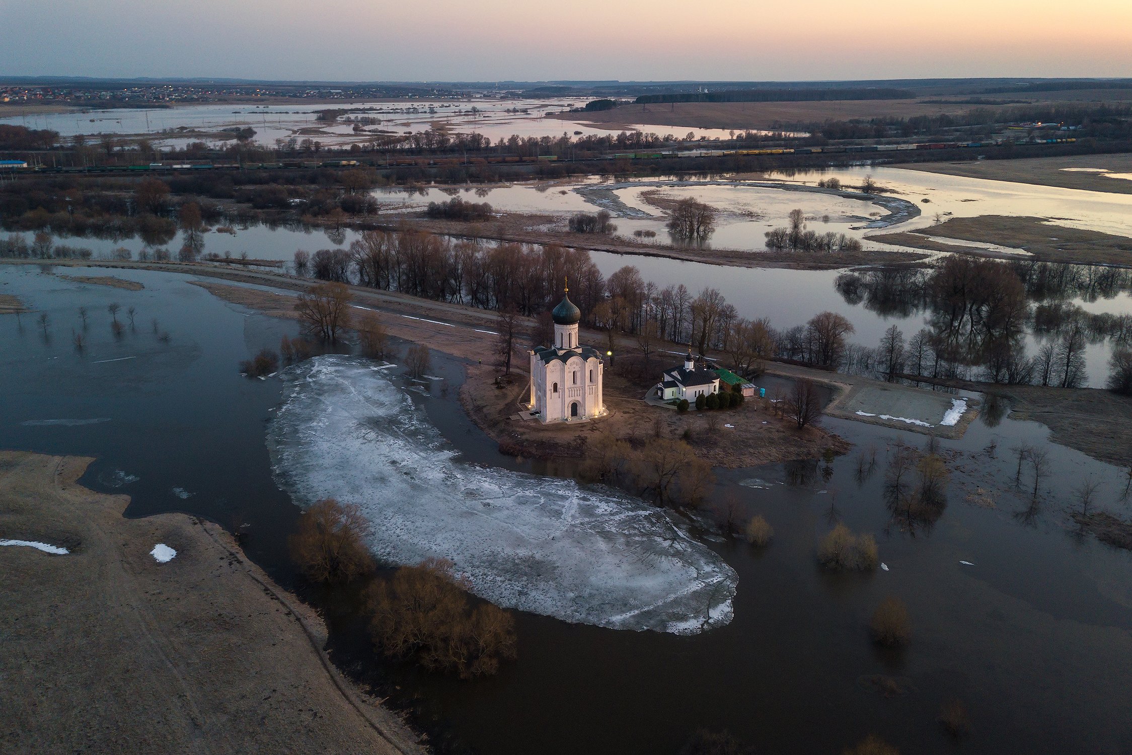 Церковь на Нерли Владимирская область