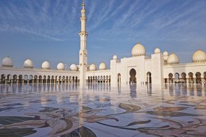 Восточный экспресс: как провести длинные выходные в Абу-Даби
