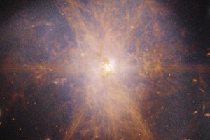 «Уэбб» сделал снимок ультраяркой галактики