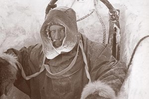 Взгляните на редкие архивные снимки из антарктических экспедиций начала ХХ века