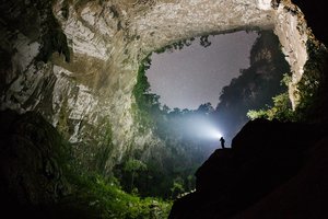 Сондонг: самая большая пещера в мире, которую нашли случайно