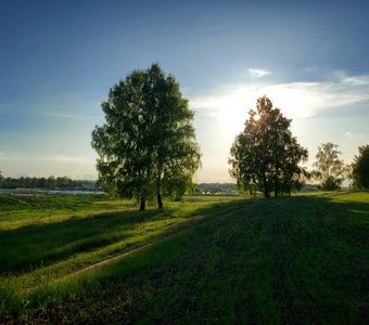 Майский вечер в деревне