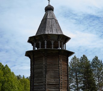 древняя колокольня