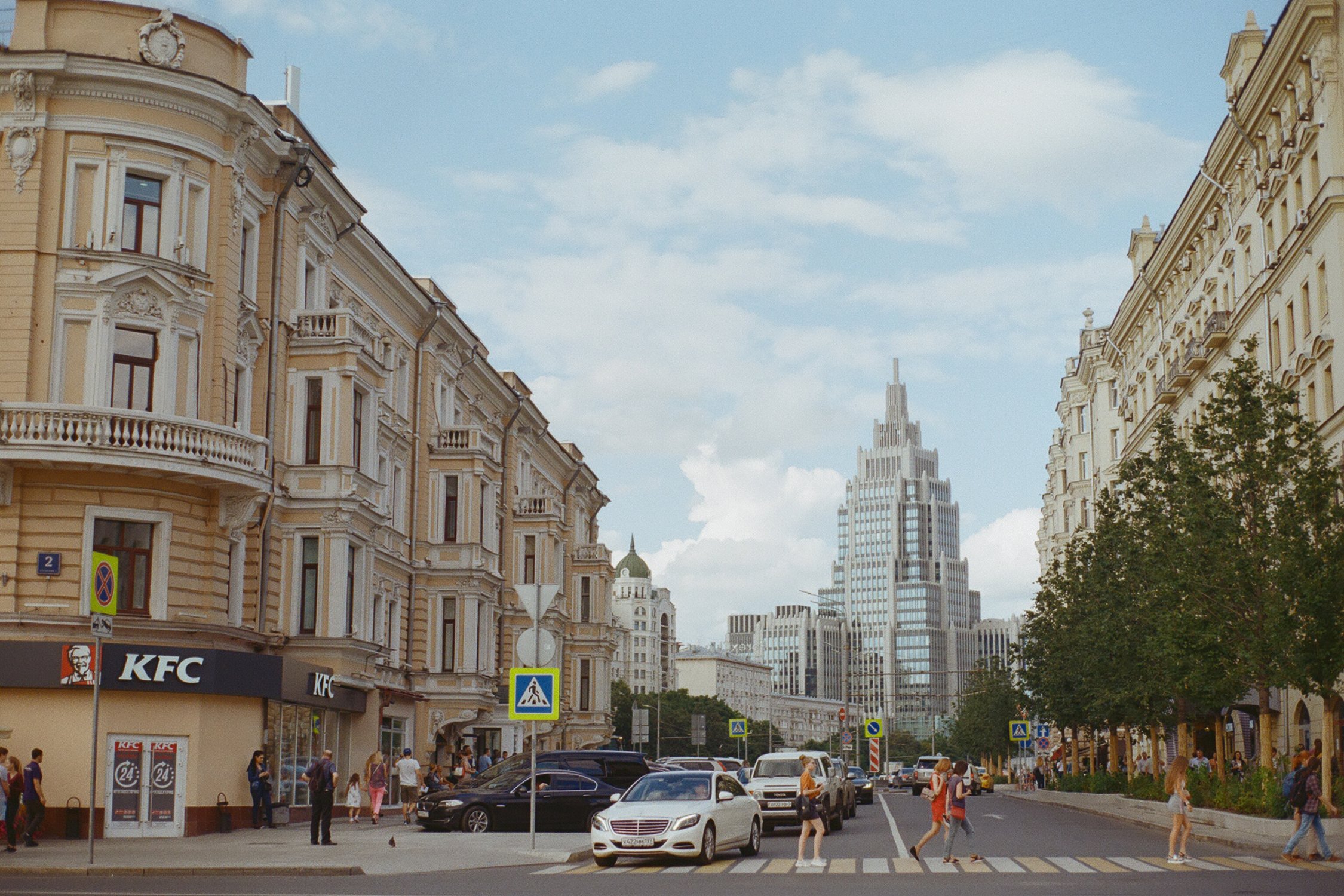 Оружейный переулок. Москва