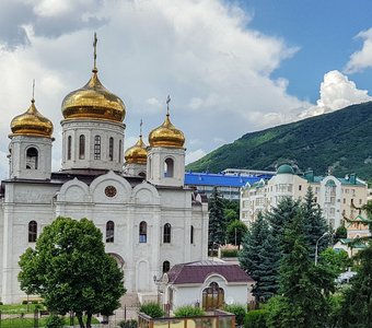Спасский собор г.Пятигорска (панорама)