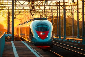 Между Москвой и Петербургом запустят новые вагоны с длинными полками