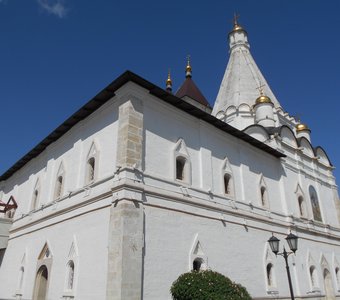Храм во Владычном Монастыре