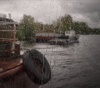Дождь за бортом