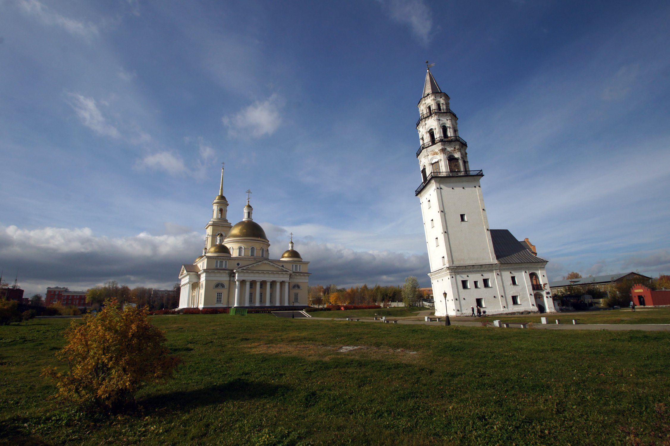 Наклонная башня Демидовых