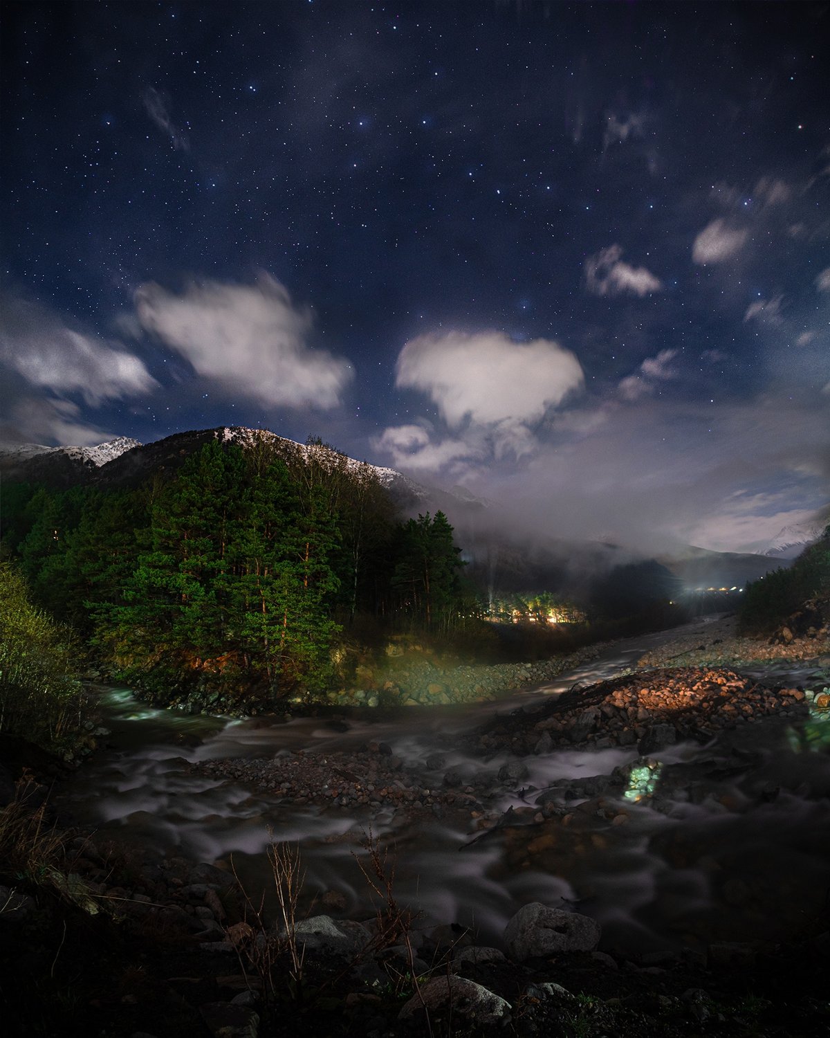 Ночь в горах Северной Осетии