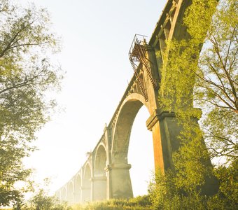 Мокринский мост в лучах рассвета