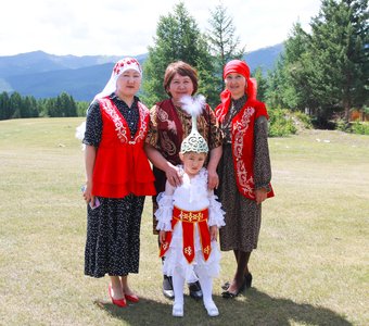 жительницы села Джазатор Кош-Агачского района Республики Алтай