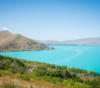 Горное озеро Севан, Армения
