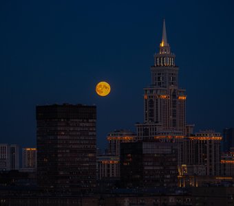 Москва спит