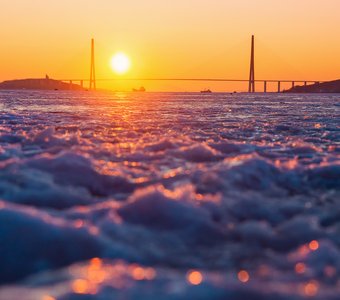 Восход на ледяном море
