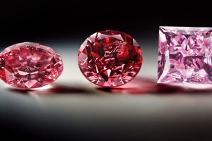 Ученые раскрыли секрет загадочных розовых бриллиантов