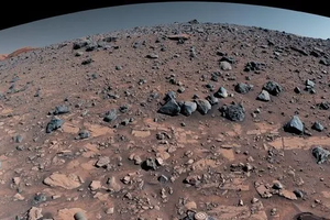 Curiosity достиг марсианского хребта и снял для нас 360-градусную панораму: видео