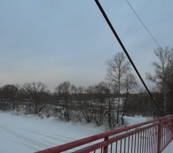Вид на Нару с моста зимой