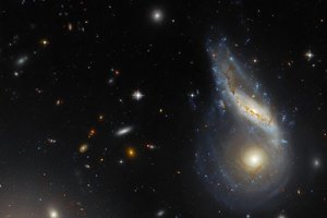 «Хаббл» запечатлел процесс столкновения двух галактик