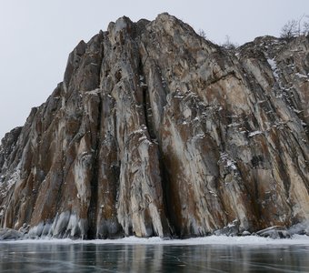Скалы Байкала