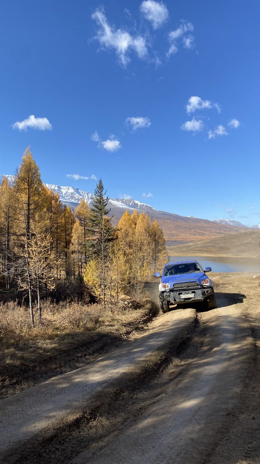 Далекие странники колеи не боятся