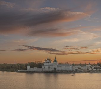 Ипатьевской монастырь.