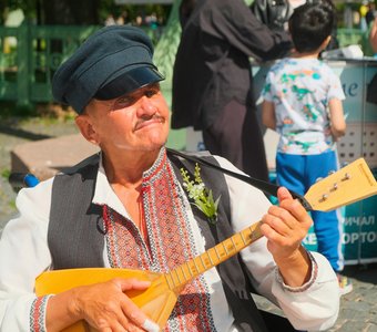 Уличный артист по-русски