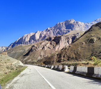 Горы. Безенги