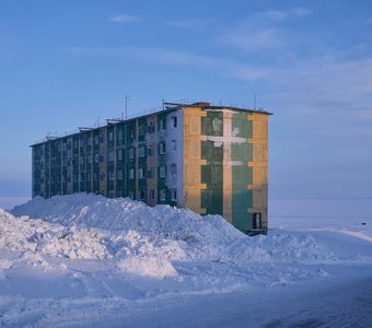 Панелька и море