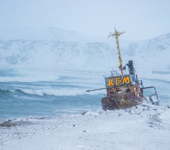 Снежный Териберский берег