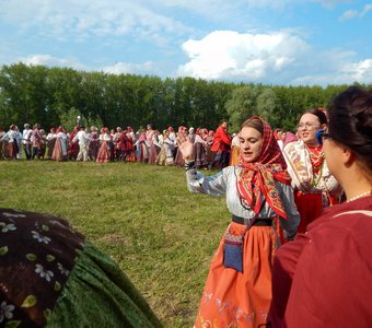 Троицкие хороводы