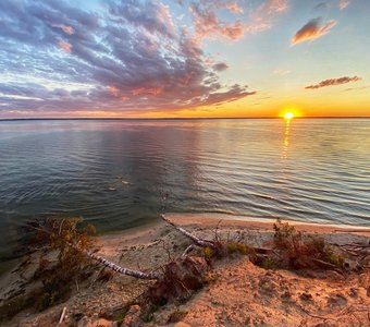 Закат на Горьковском водохранилище
