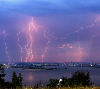 Гроза над городом