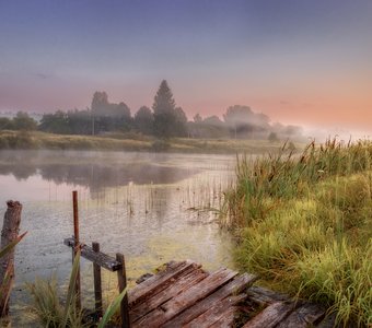 Утро на деревенском пруду