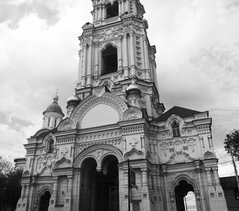 Белокаменный