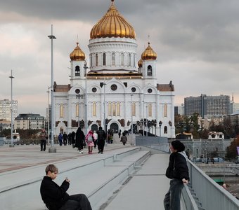 На мосту...