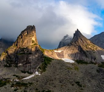 Парабола