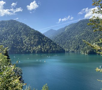 Озеро Рица в Абхазии