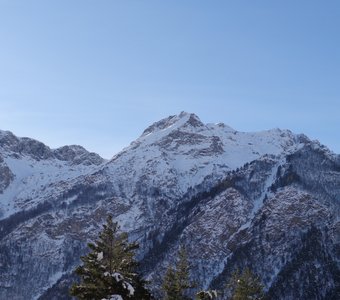 Вид на горы из села Эльбрус, Кабардино-Балкария