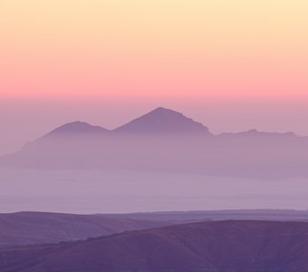 Бештау в утреннем тумане