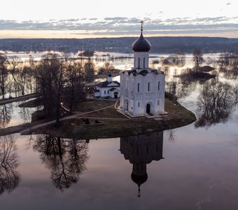 Разлив Нерли в Боголюбово