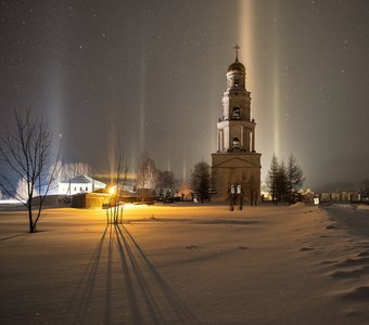 Яркая ночь в селе Великорецкое