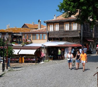 Улица в старом городе Несебр, Болгария
