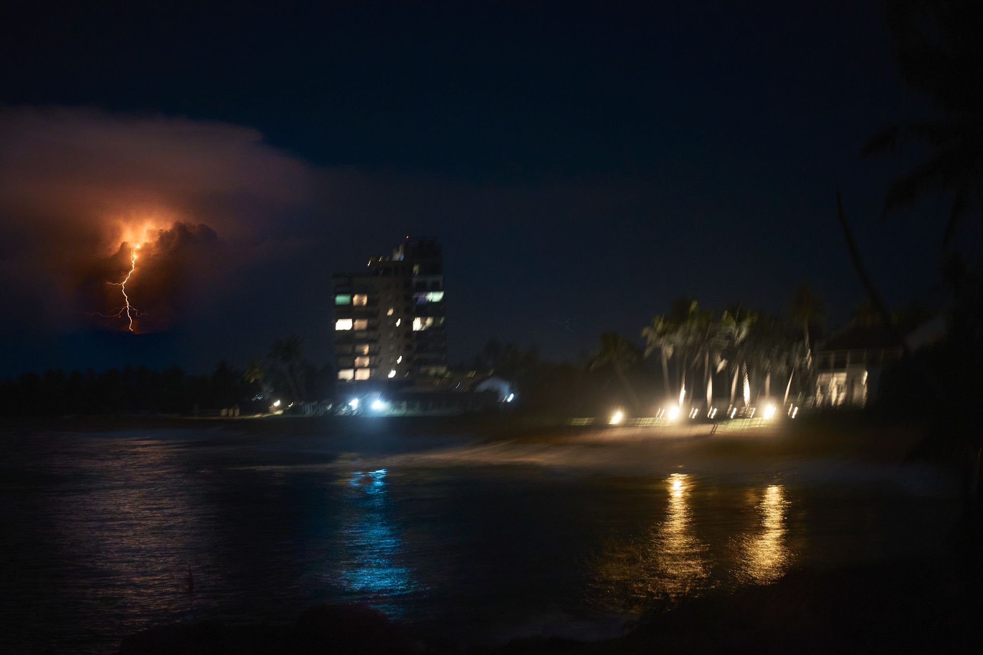 Удар молнии.