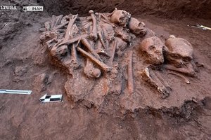 В мексиканских катакомбах нашли груду человеческих костей и черепов