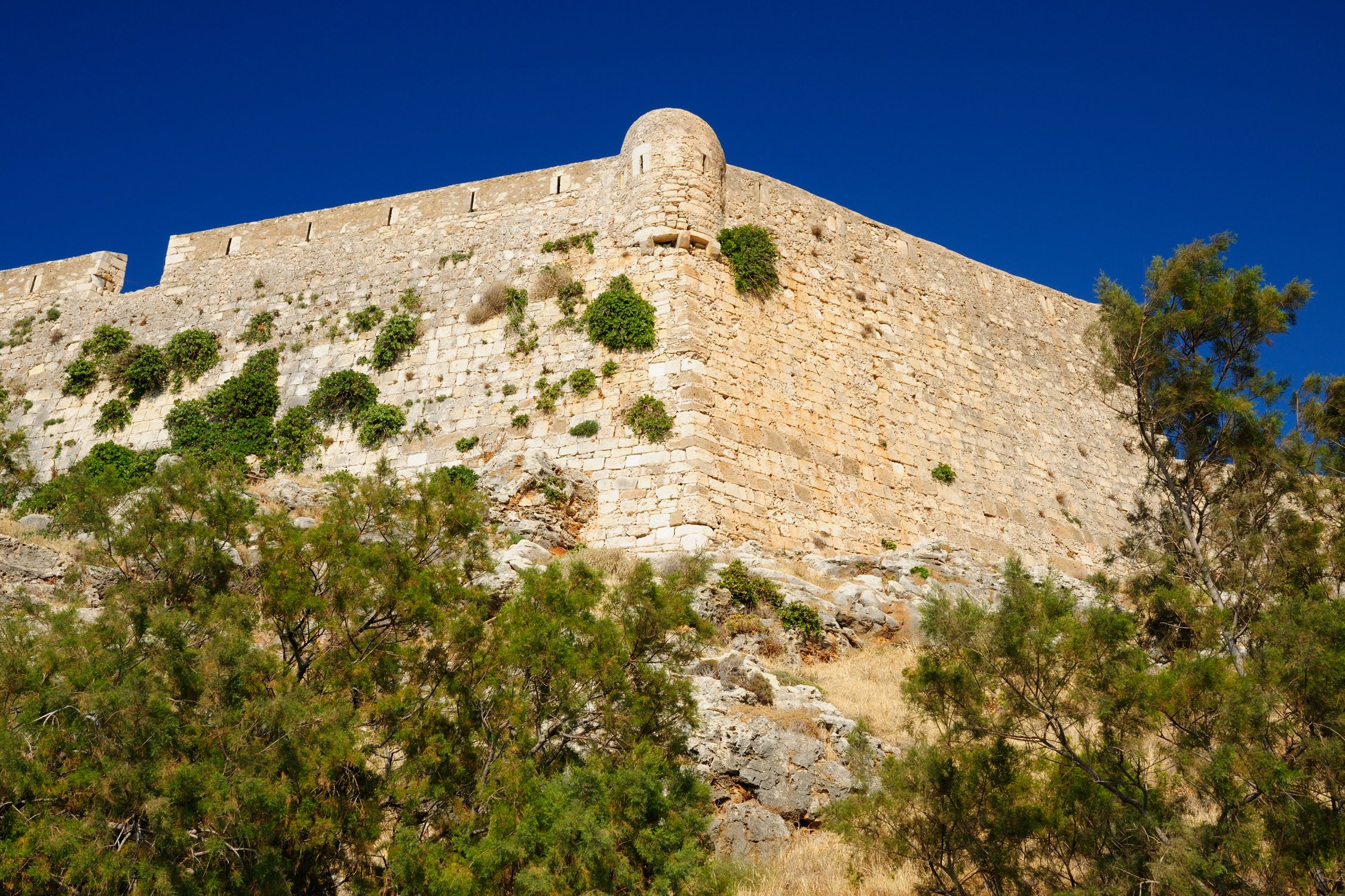 Стены крепость Фортецца в городе Ретимно, о. Крит, Греция