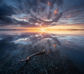 Дубна. Иваньковское водохранилище. Апрель 2024.